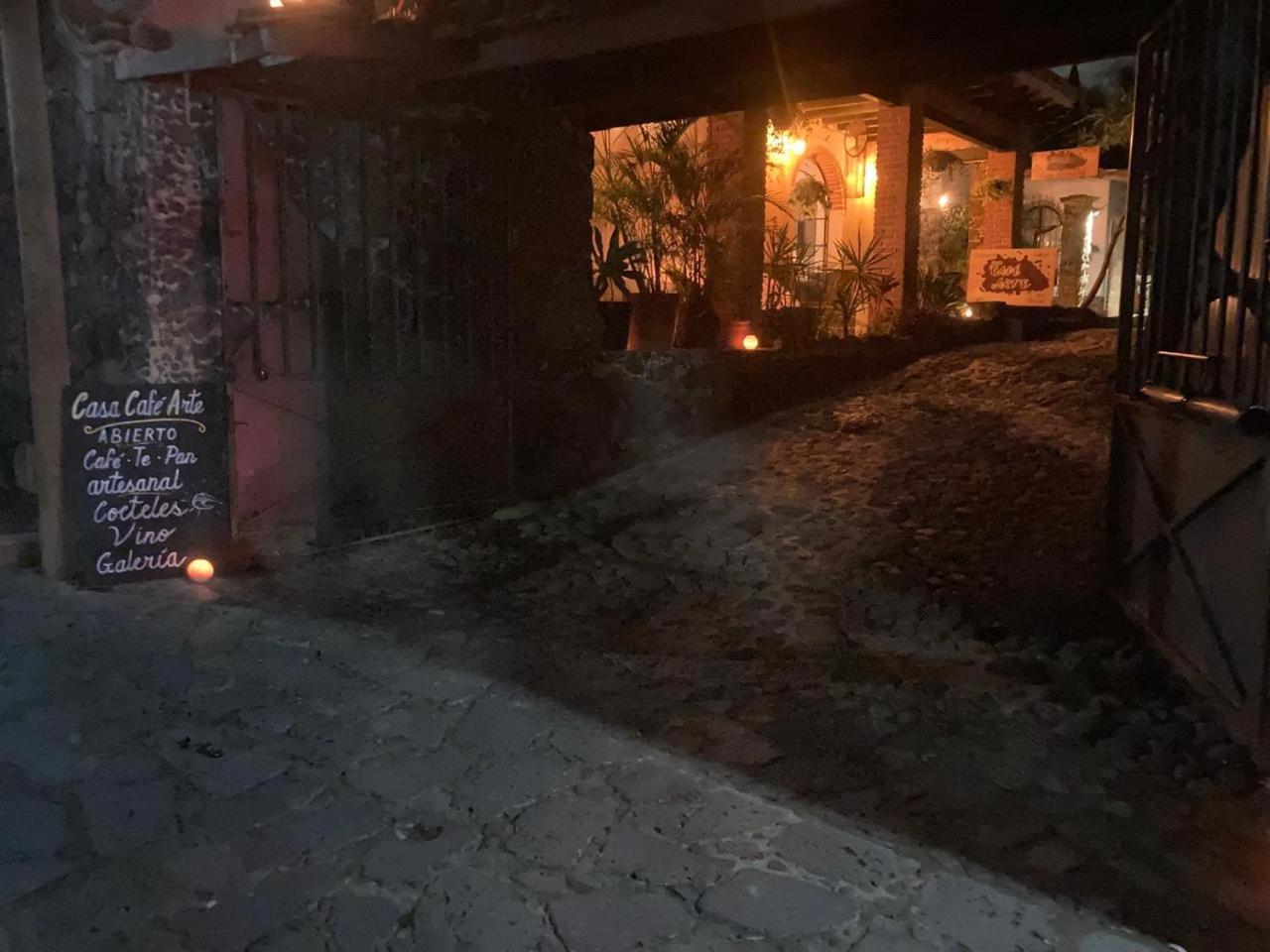 Casa Cafe Arte Acomodação com café da manhã Tepoztlán Exterior foto