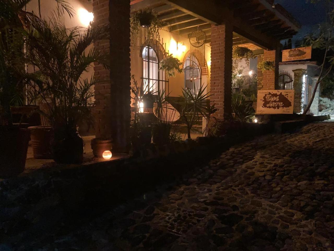 Casa Cafe Arte Acomodação com café da manhã Tepoztlán Exterior foto